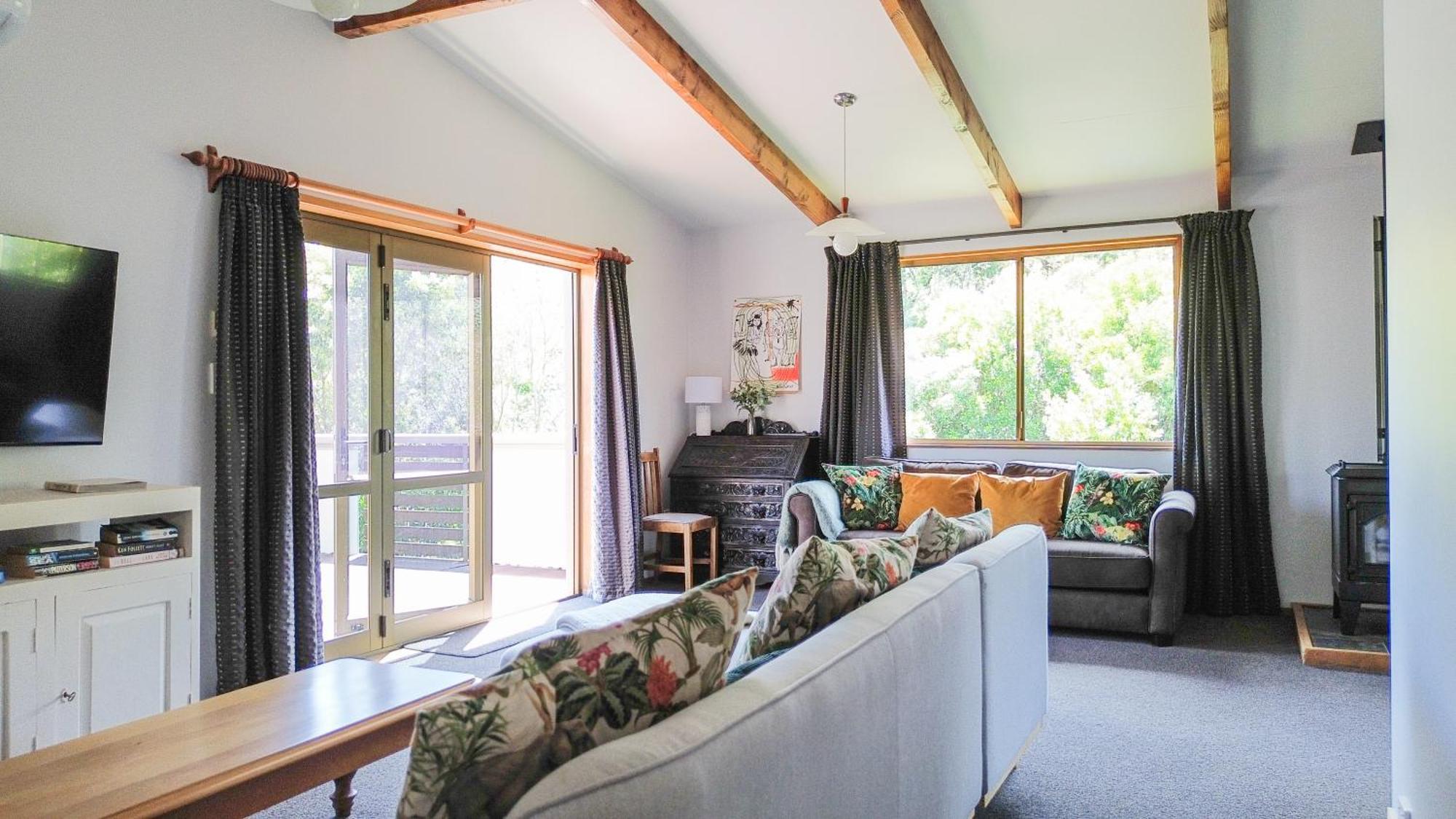 Large, Comfy, Stylish Apartment Havelock North Bagian luar foto